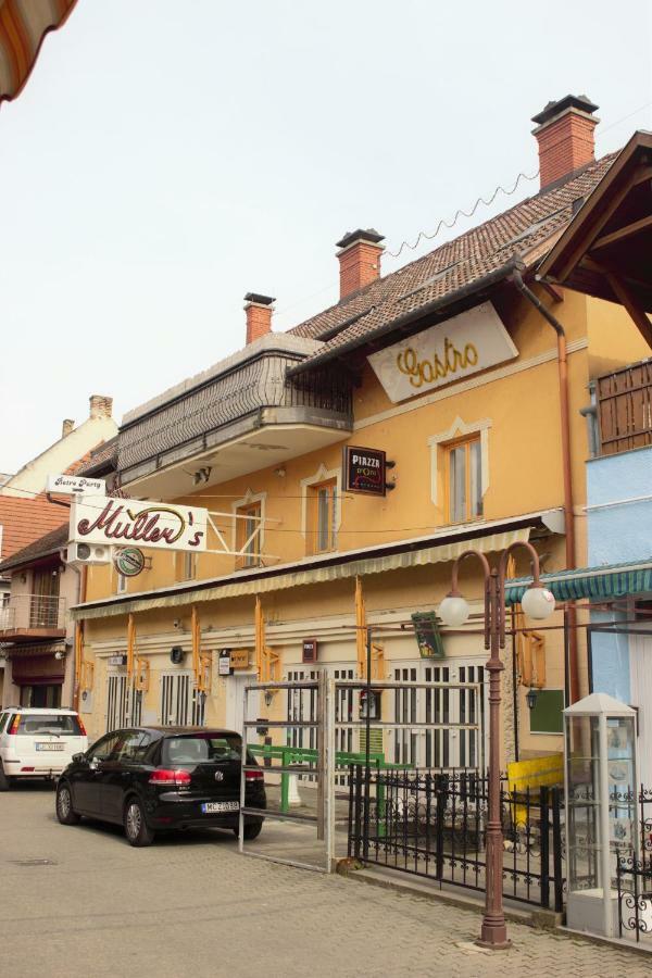 Mueller'S 2 Lägenhet Siófok Exteriör bild